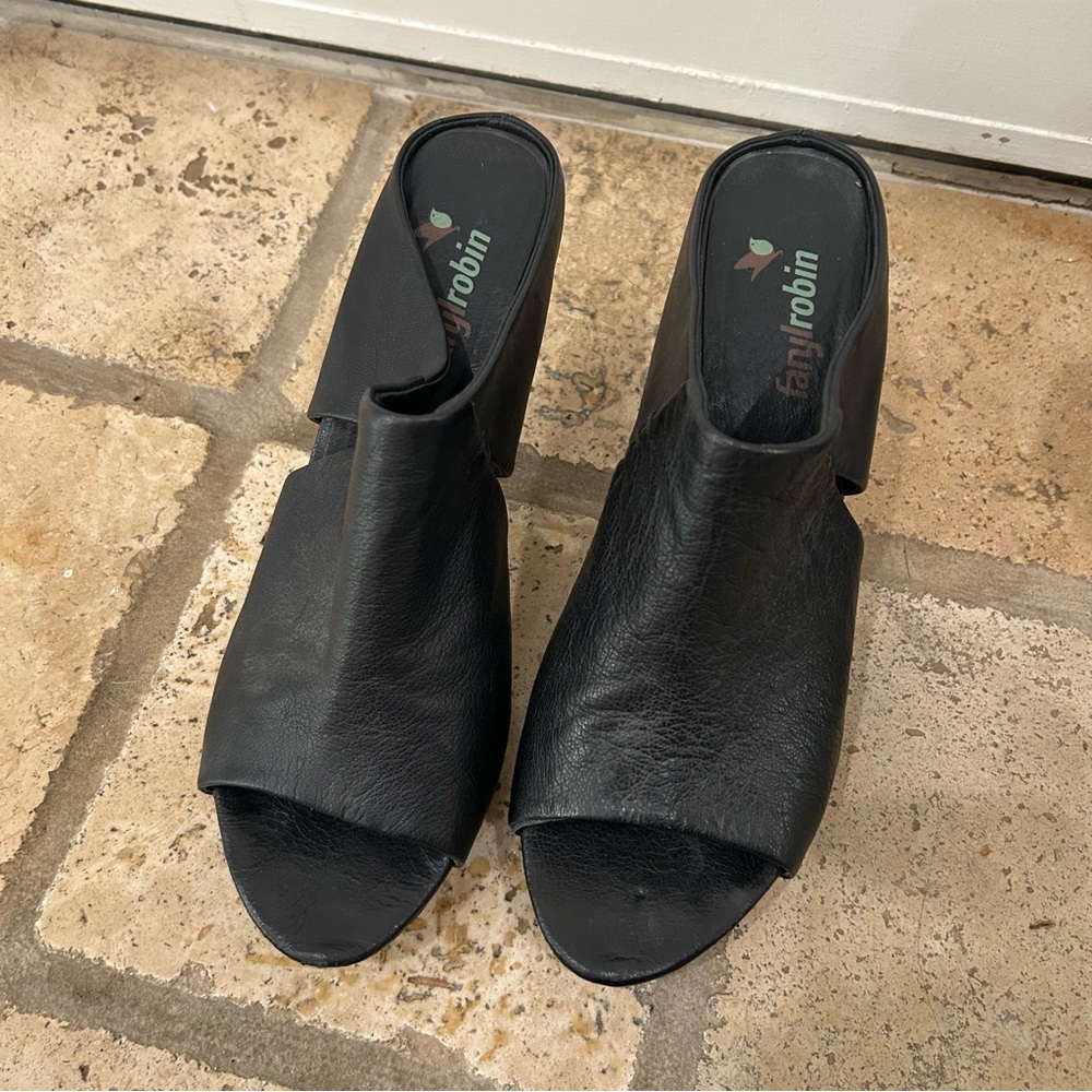 Farylrobin Peeptoe Shoes
